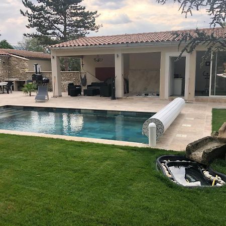 Au Milieu Des Piboules De Provence. Villa L'Isle-sur-la-Sorgue Bagian luar foto