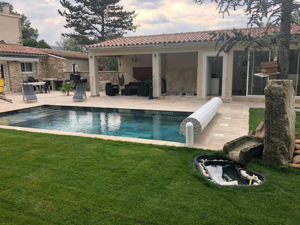 Au Milieu Des Piboules De Provence. Villa L'Isle-sur-la-Sorgue Bagian luar foto