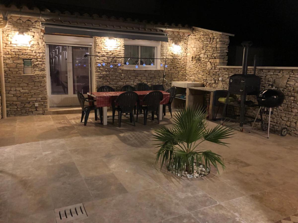 Au Milieu Des Piboules De Provence. Villa L'Isle-sur-la-Sorgue Bagian luar foto
